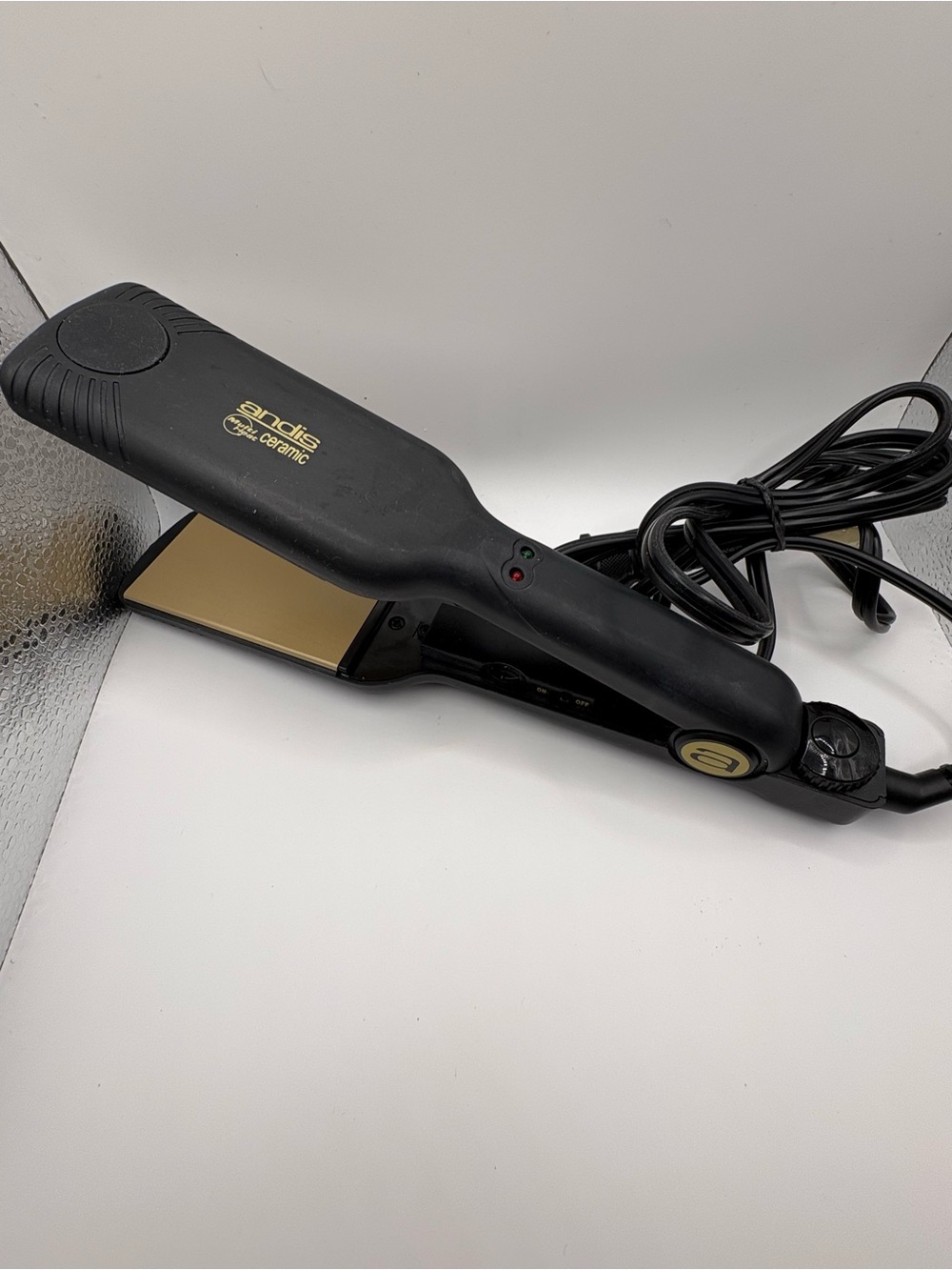 Andis wide Multi-Heat Ceramic Flat Iron Hair Straightener Adjustable Heat Black